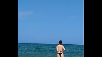 Mengewe-ngewe Pacar Asia Di Dalam Tenda Di Pantai Umum, Sampai Aku Memuntahkan Sperma Ke Dalamnya!