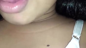 Pacar Seksi Mengocok Memeknya Dengan Ganas, Video Panasnya Viral Di Internet