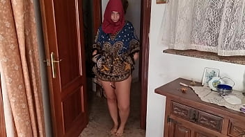 Gadis Berhijab Digoyang Hingga Lumer Oleh Lelaki Kesepian