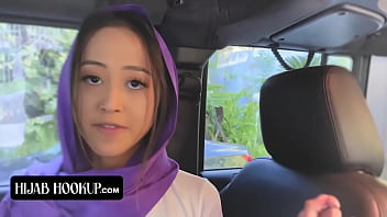Gadis Muslim Alexia Anders Menyelinap Dengan Pacarnya Untuk Kenikmatan Terlarang Dan Ketahuan Ayahnya