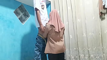 Siswa Nakal Menggoda Bu Guru Sampai Basah Di Ruang Kelas Sepulang Sekolah