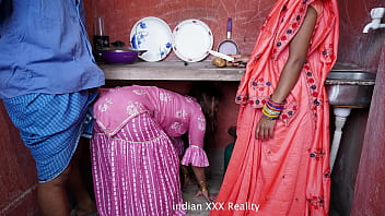 Keluarga India Tiri Beraksi Mesra Di Dapur Xxx Hindi