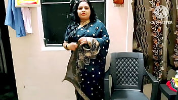 Desi Bhabhi Panas Ngentot Tetangga Ganteng Sampai Crot Deras