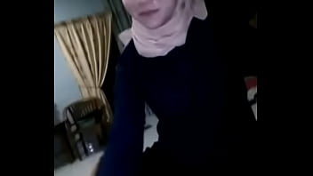 Jilbab Seksi Bikin Panas Dan Menggoda, Tubuh Mulus Terlihat Lebih Sensual Dengan Balutan Hijab Yang Menggairahkan