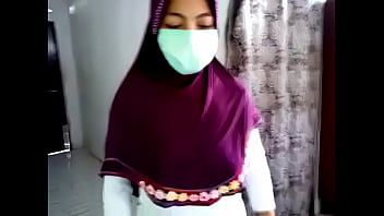 Jilbab Seksi Menggoda Dengan Gaya Panas Yang Bikin Ngiler