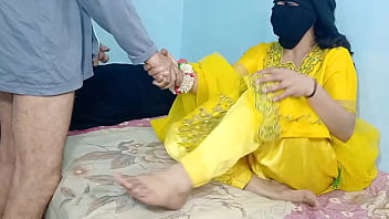 Bidadari Berdress Kuning Menggila, Nungging Dan Menunggang Dengan Ganas Tanpa Kondom