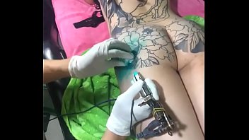 Tato Penuh Tubuh Bergaya Asia Di Vietnam Yang Menggoda
