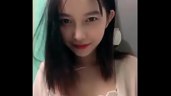 Sinh Viên Trường Dâm Tặc Khoe Thân Bán Dâm Trong Phim Sex Việt Nam Nóng Bỏng