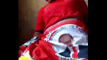 Milf Afrika Panas Melebarkan Memek Dalam Seragam Seksi