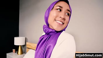 Gadis Arab Berhijab Menggila Di Ranjang Tanpa Izin Orang Tua