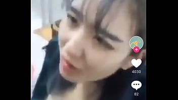 Gadis Seksi Yang Menggoda Dan Memikat Hati