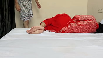 Sasur Ji Ngerogoh Memek Ketat Bahunya Dengan Ganas – Film Panas Penuh Adegan Mesum