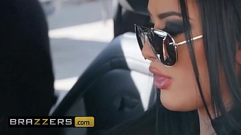 Katrina Jade Dan Xander Corvus Bikin Gila Di Mobil Dengan Adegan Panas Yang Bikin Nggak Kuat