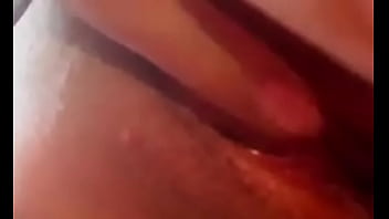 Video Panas Istriku Merengek Minta Kontol Sambil Mainin Memek