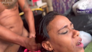 Ajudando A Vizinha A Se Mudar E Acabei Comendo A Buceta Da Juju