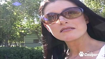 Milf India Summer Dibujal Sampai Mau Ngentot Sama Cowok Yang Baru Dikenalnya