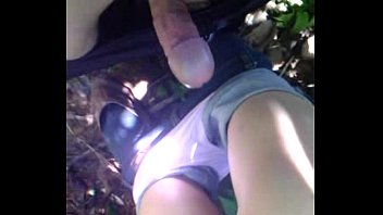 Bercinta Liar Di Tengah Hutan Belantara